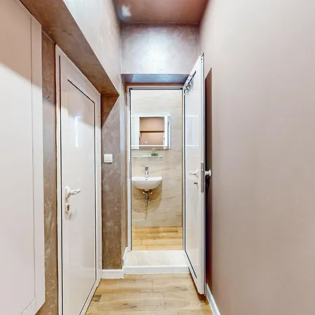 Markoni 1 * 布尔加斯