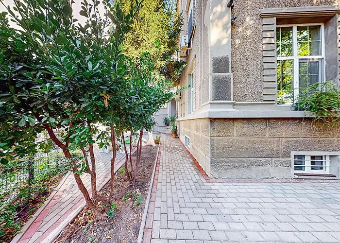 Apartment Markoni 1 *